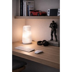 Minimal LED Masa Lambası &ndash; Modern Abajur | Komodin & Gen&ccedil; Odası